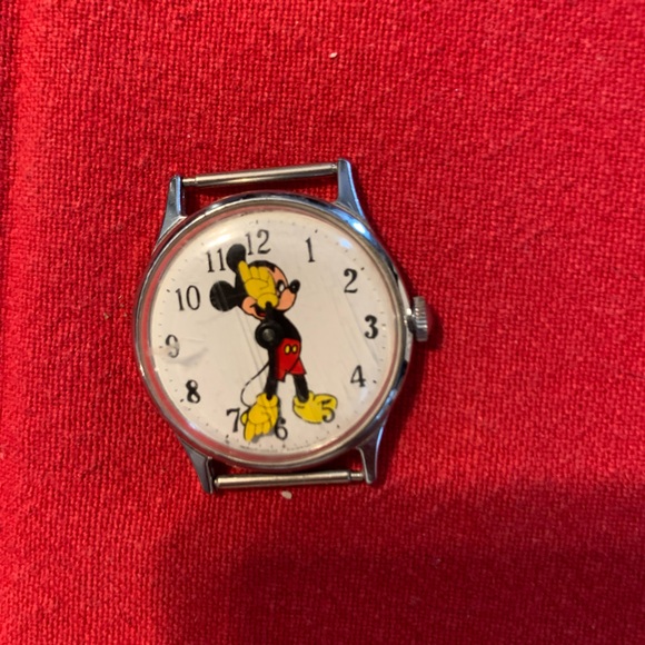 Disney Mickey Mouse Watch - Picture 3 of 4